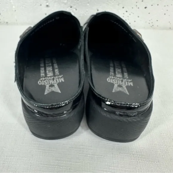 Mephisto Women’s size 7 Black Patent Leather Mules