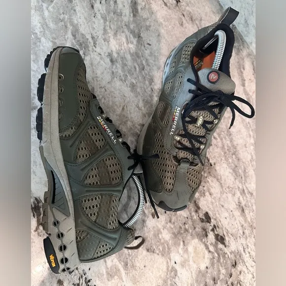 MERRELL OCTANE DUSTY OLIVE PERFORMANCE SZ 9.5