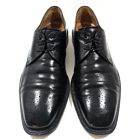 Mezlan ~Men's Size 9.5~ Black Leather Toe Cap Oxfords Shoes Made in Spain.