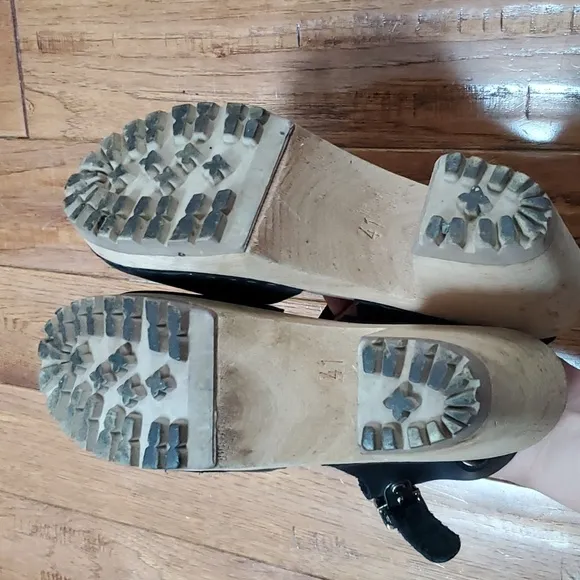 MIA Abba Swedish wooden clogs