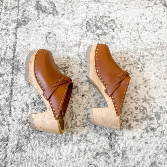 Mia Elsa Luggage Leather Clog Mules Swedish
