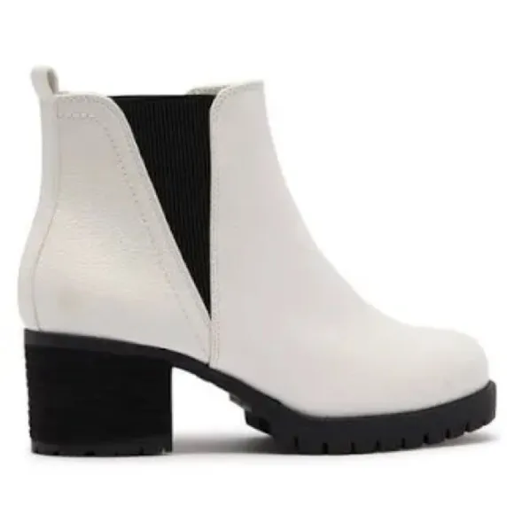 Mia Jody Chelsea Boot - Size 7.5