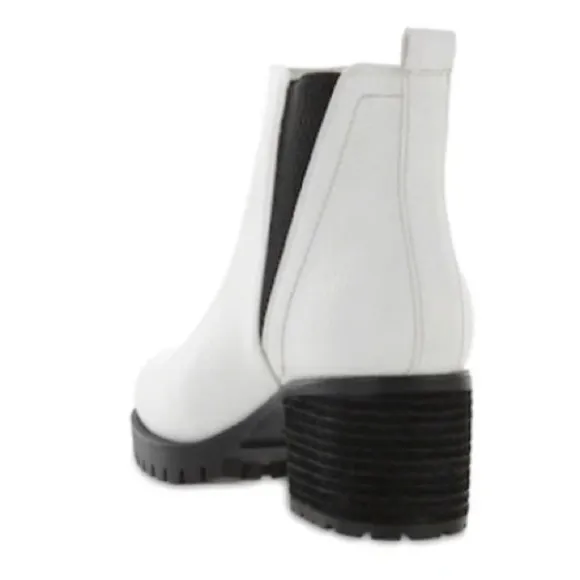 Mia Jody Chelsea Boot - Size 7.5