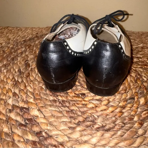 Michael Kors 1990s Leather Two Tone Black White Oxfords 8.5 Madonna