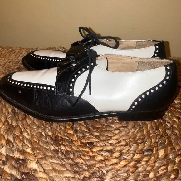 Michael Kors 1990s Leather Two Tone Black White Oxfords 8.5 Madonna