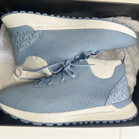 Michael KORS DAX SLIP ON STRETCH KNIT sky blue shoes size 11