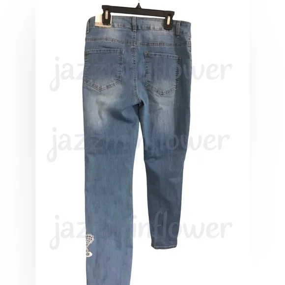 Midrise white embroidery slim blue jeans size 8 new