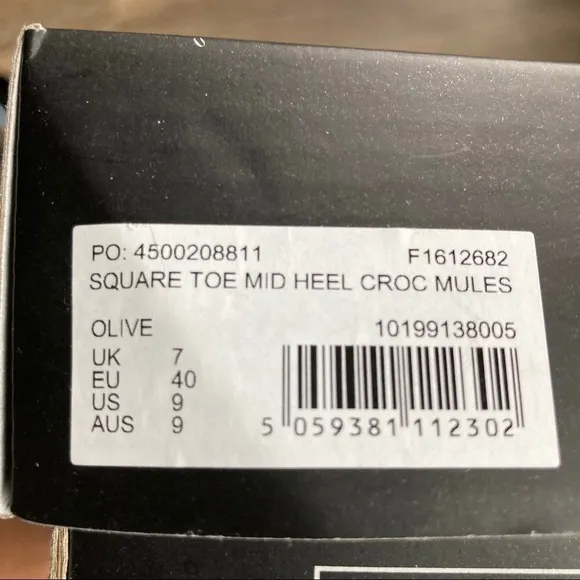 Missguided Green Square Toe Mid Heel Mules