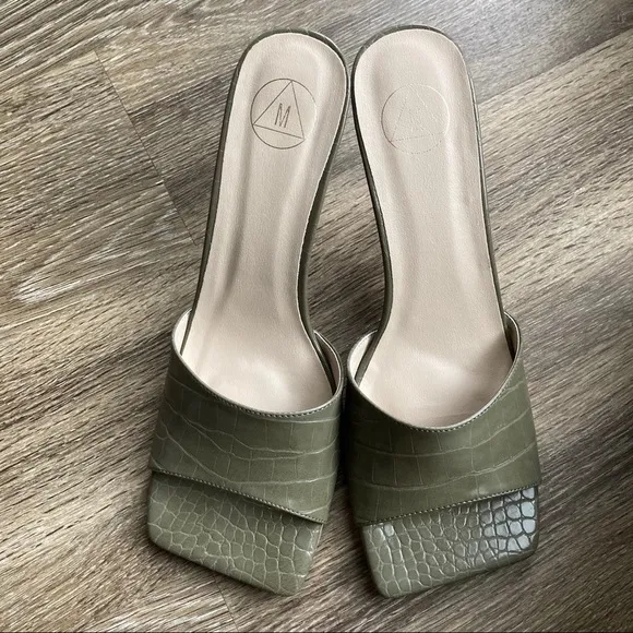 Missguided Green Square Toe Mid Heel Mules