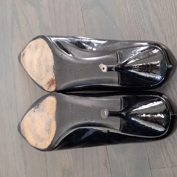 Miu Miu Patent Leather Kitten Heels Black Size 6 TLC