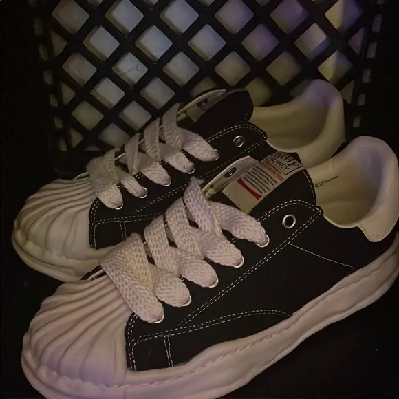 MMY Maison Minara Yasuhiro Anti-Slip Black And White