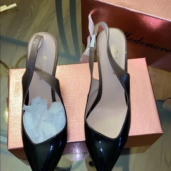 Modemoven heels