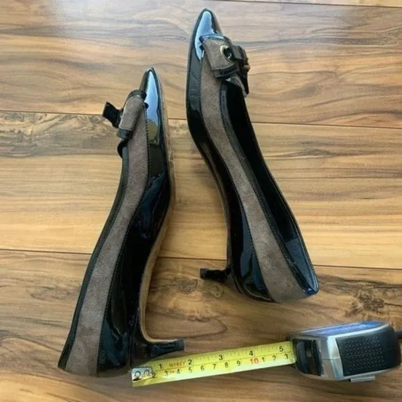 Moschino bow trim kitten heels 6.5