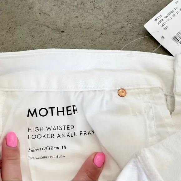 MOTHER NWT High Waisted Looker Ankle Fray Jeans
