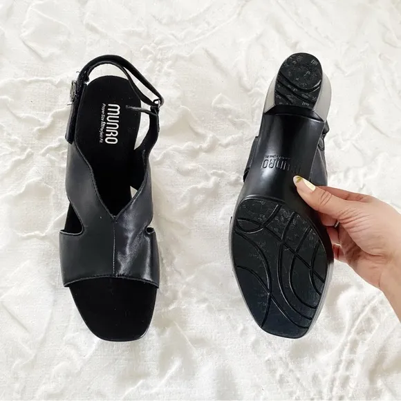 Munro Julian Slingback Sandal Size 8.5M