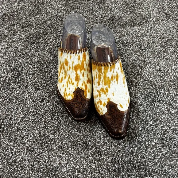 Myra ORANGE WESTERN HAND-TOOLED MULES SIZE 7 NEW IN BAG