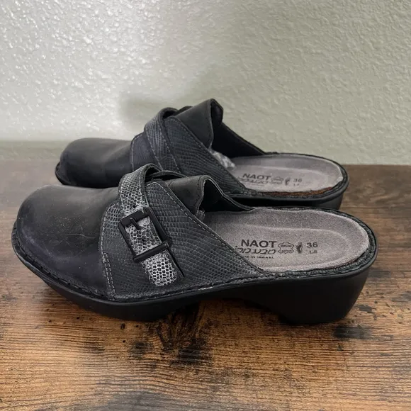 NAOT AVIGNON COAL/REPTILE Grey Black Women’s Size 5 / 36 Comfort Clogs NEW