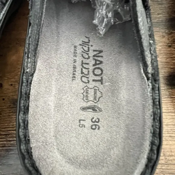 NAOT AVIGNON COAL/REPTILE Grey Black Women’s Size 5 / 36 Comfort Clogs NEW