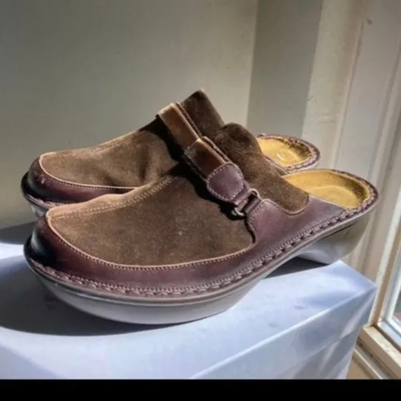 Naot Capetown Brown Suede Clogs 40 9.5