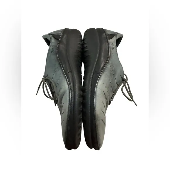 NAOT Kumara lace up foggy gray everyday comfy lace up shoe - women's 8 (39)