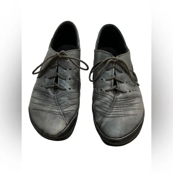 NAOT Kumara lace up foggy gray everyday comfy lace up shoe - women's 8 (39)