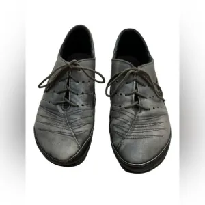 NAOT Kumara lace up foggy gray everyday comfy lace up shoe - women's 8 (39)