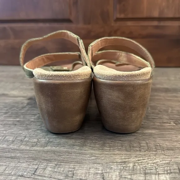 NAOT sandals, Size 7, green, travel, slip on, leather, comfortable walking shoes
