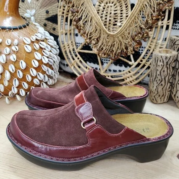 Naot Womens 7/EU 38 Red Clogs Closed Toe Mule Leather Slip On Low Heel Comfort