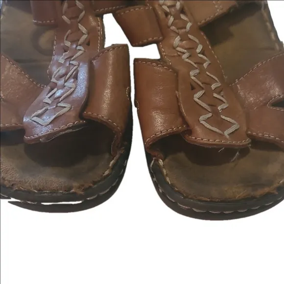 Natural Soul Brown Sandals with Braided Straps and Open Toe b9