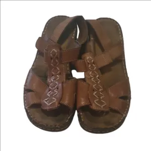 Natural Soul Brown Sandals with Braided Straps and Open Toe b9