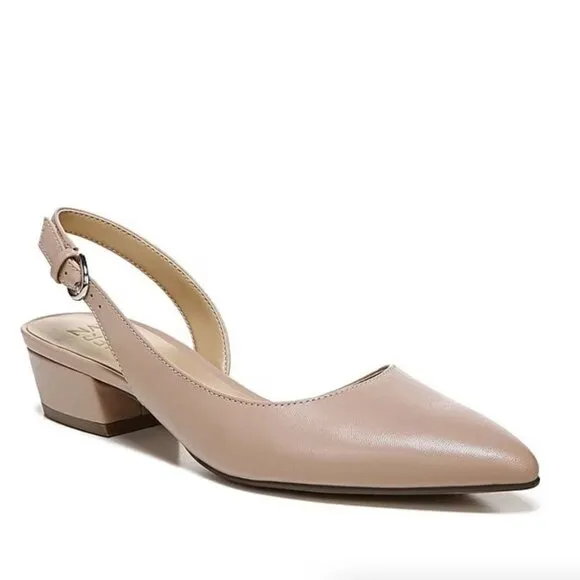 NATURALIZER BANKS POINTED TOE FLAT (WIDE)