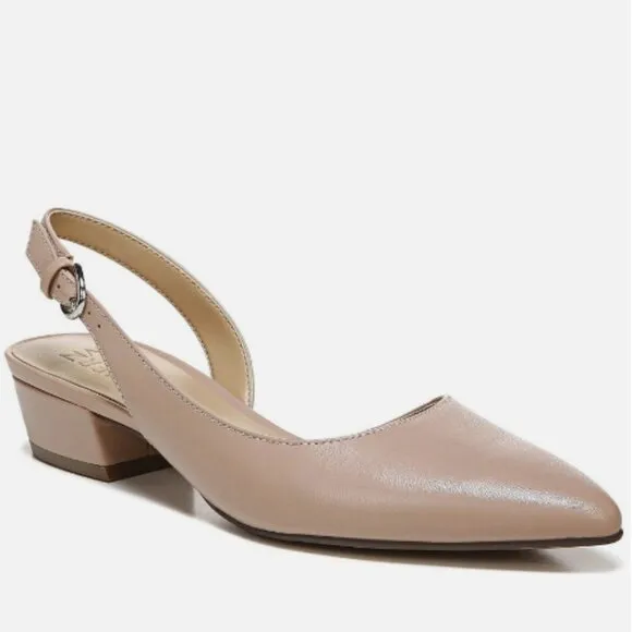 NATURALIZER BANKS POINTED TOE FLAT (WIDE)