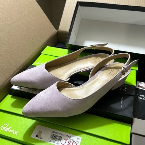 Naturalizer Banks Pump in Lilac