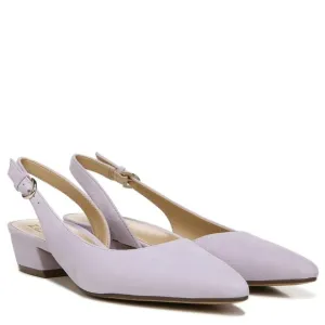 Naturalizer Banks Pump in Lilac