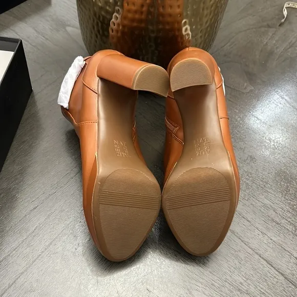 Naturalizer Berri Bootie (WIDE)