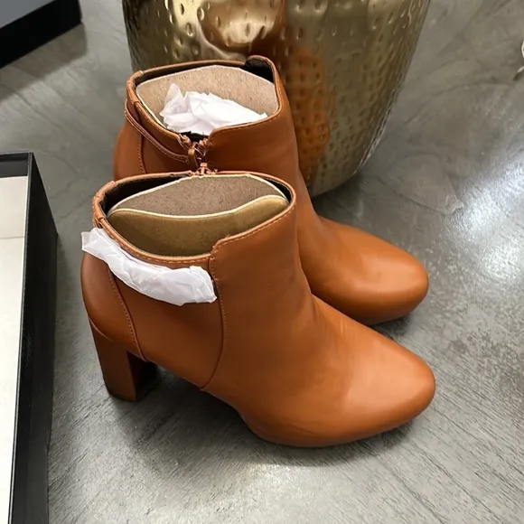 Naturalizer Berri Bootie (WIDE)