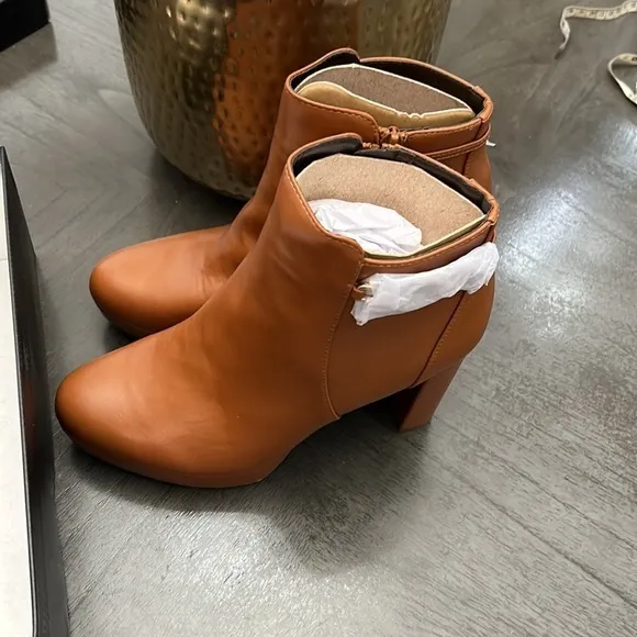 Naturalizer Berri Bootie (WIDE)
