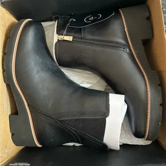 Naturalizer Darry Bootie Black Size 9.5W New in Box