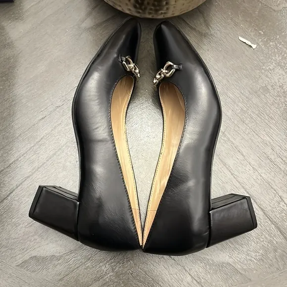 NATURALIZER Kyla Pumps (WIDE)