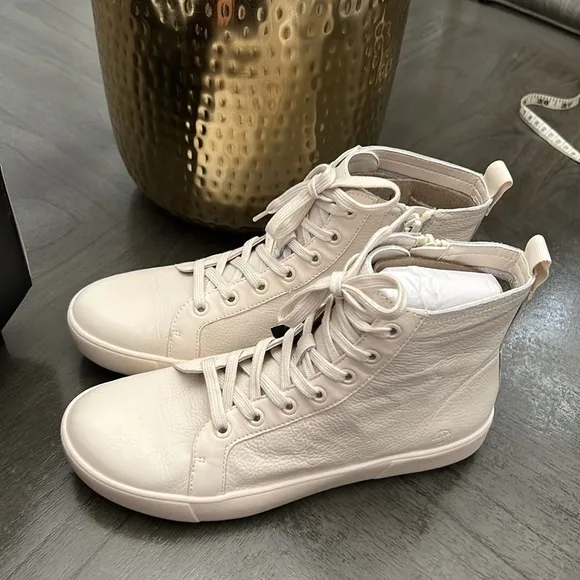 Naturalizer  Morrison Hi Water-Repellent (WIDE)