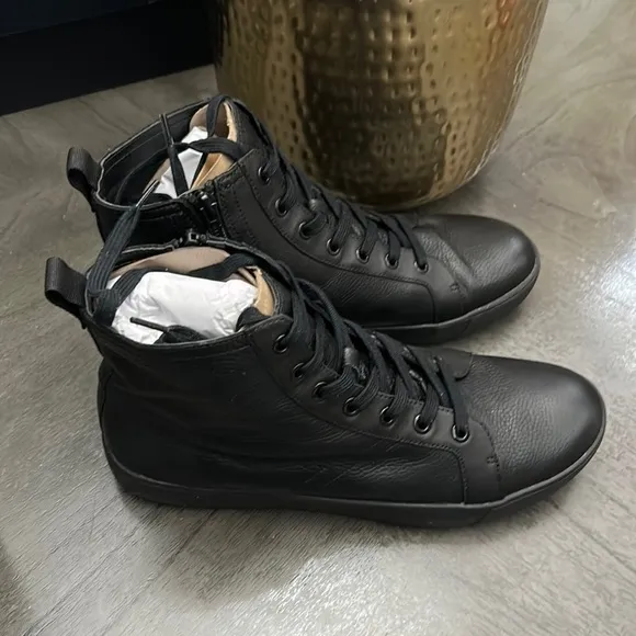 Naturalizer  Morrison Hi Water-Repellent