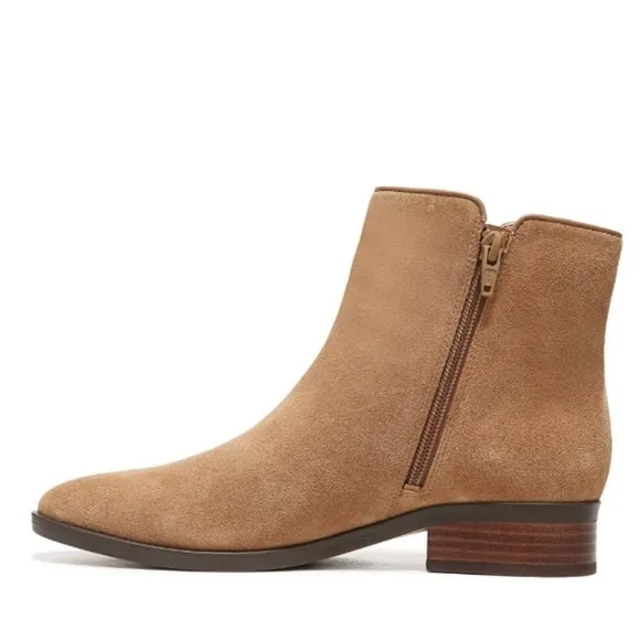 Naturalizer Robyn Golden Caramel Suede (Wide)