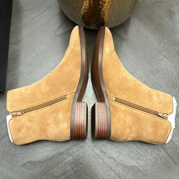 Naturalizer Robyn Golden Caramel Suede (Wide)
