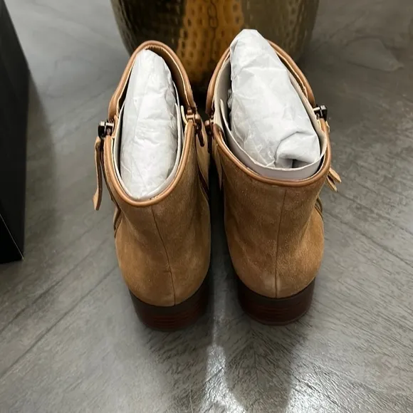 Naturalizer Robyn Golden Caramel Suede (Wide)