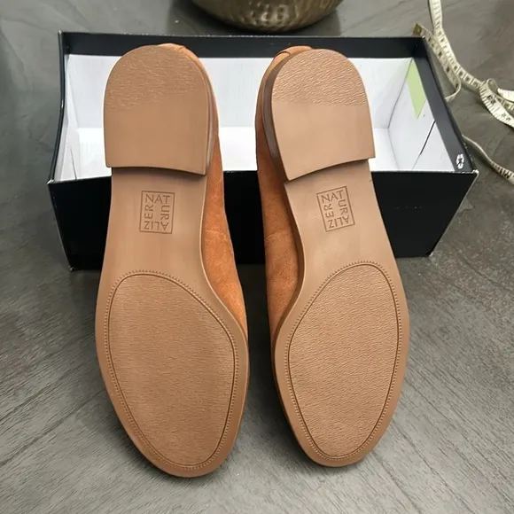 Naturalizer Santana Loafer (WIDE)