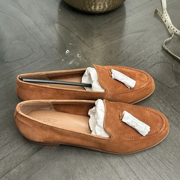 Naturalizer Santana Loafer (WIDE)