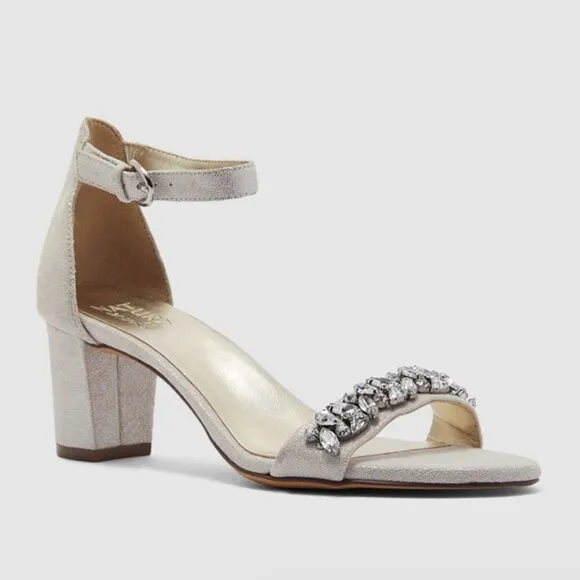 Naturalizer Vera Dress Sandal in Silver (WIDE)