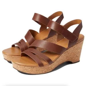 Naturalizer Women's Cynthia Wedge Sandal (WIDE)