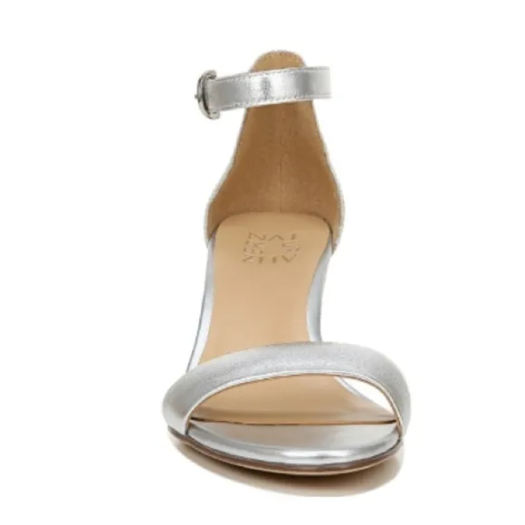 Naturalizer Women's Vera Dress Sandal Silver (WIDE)