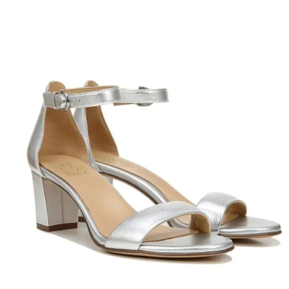 Naturalizer Women's Vera Dress Sandal Silver (WIDE)